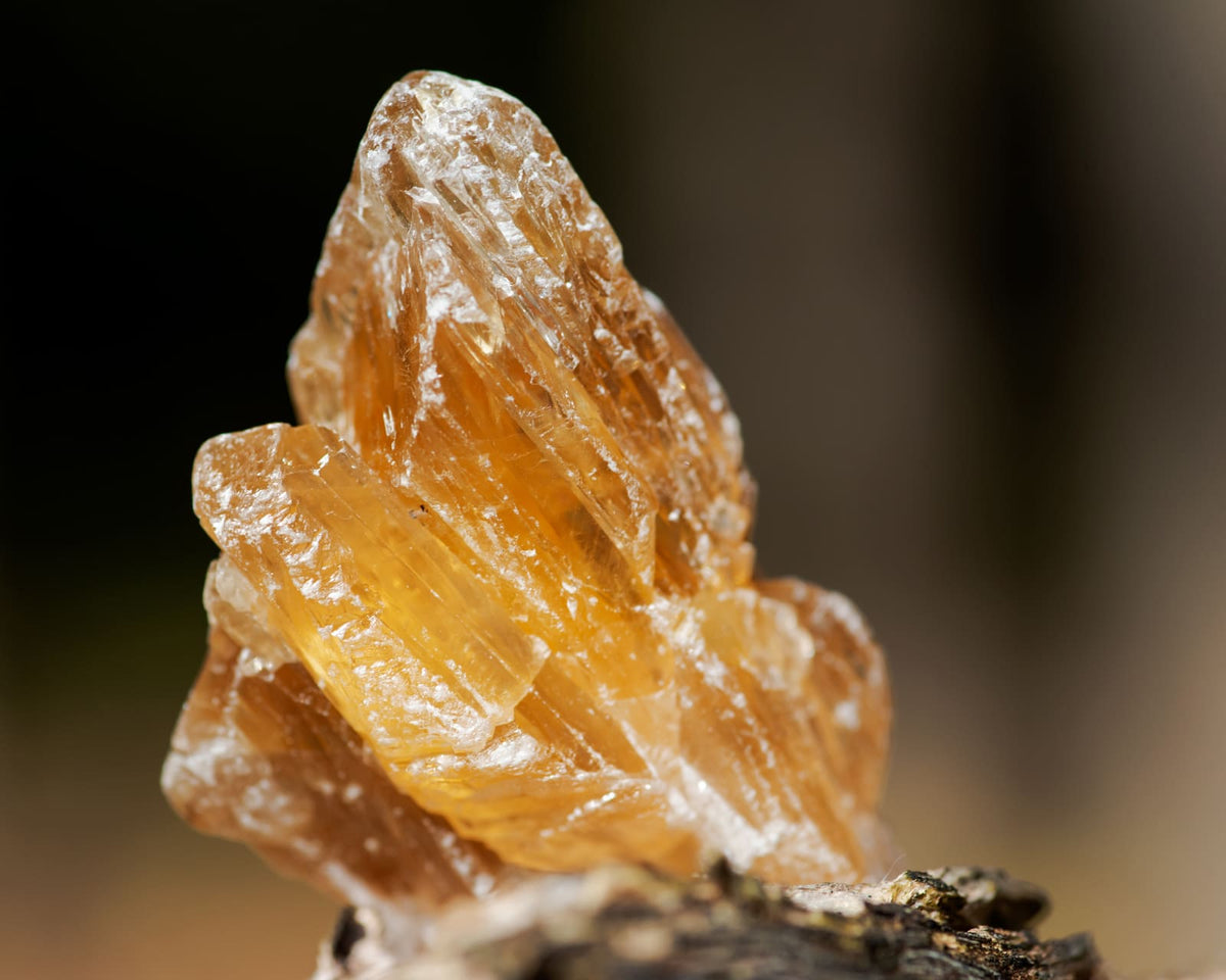 Scapolite crystal