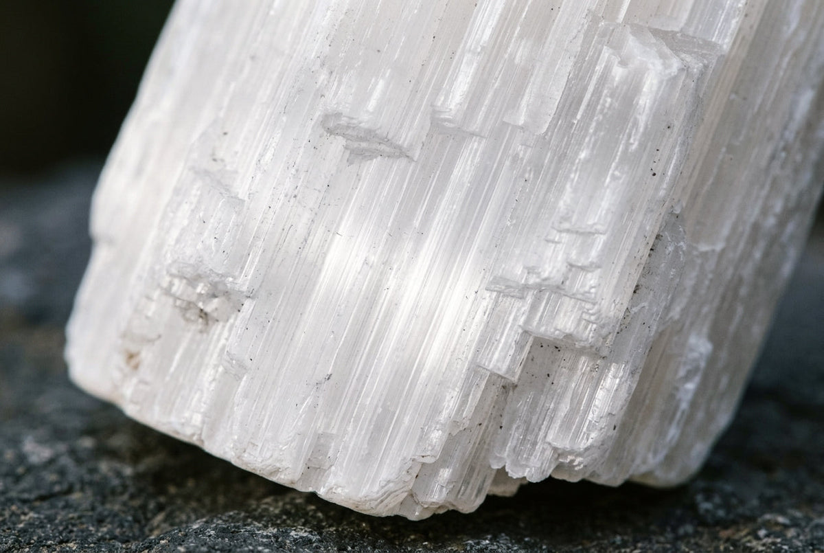 Selenite Crystal: Meaning, Healing Properties, Uses, and Care
