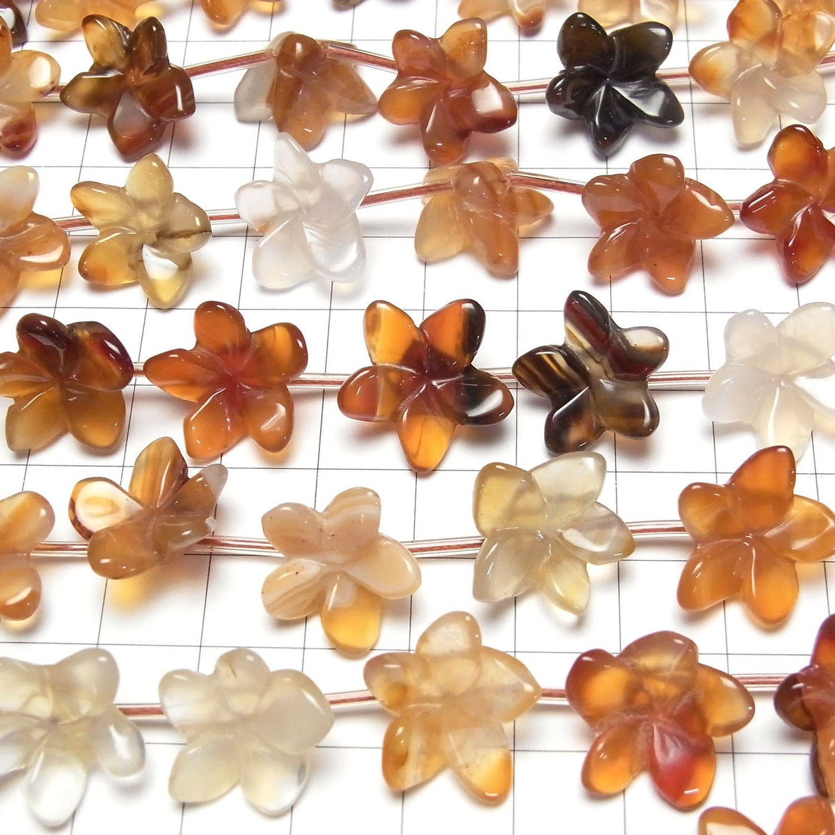 Fleur de Cornaline Mixte, 1 fil de perles (env. 36 cm/15 pouces)