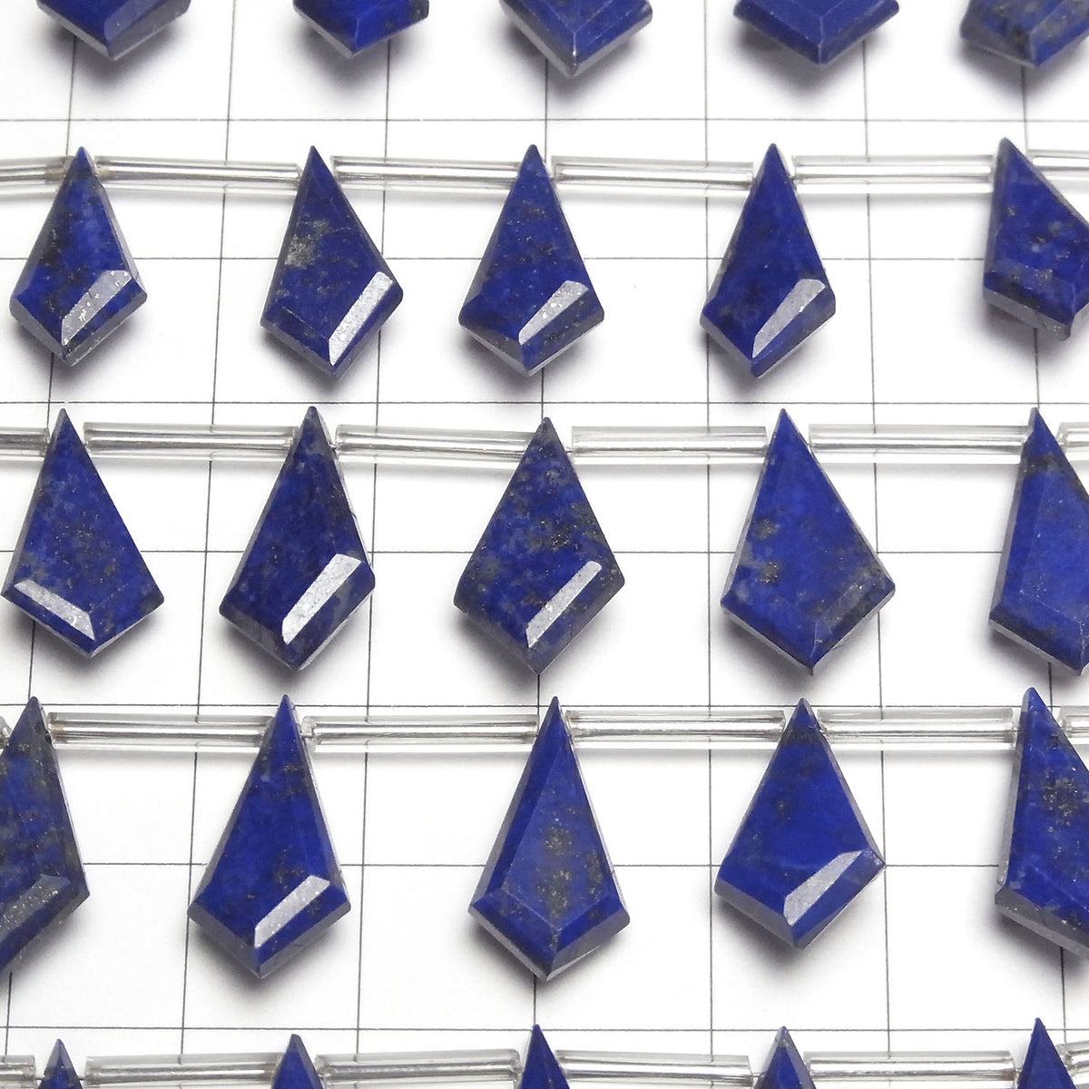 High Quality Lapislazuli AA++ Deformed Diamond Faceted 1strand beads (9pcs)