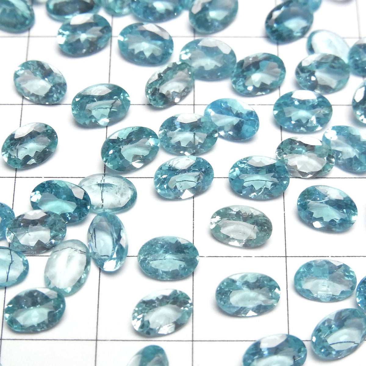 Hochwertiger Apatit AAA loser Stein oval facettiert 7x5mm 3 Stück