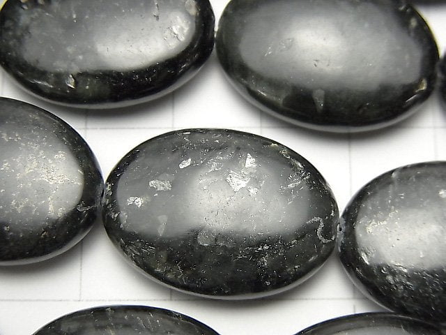 Nuummite Oval 25x18x7mm halb oder 1Strang Perlen (ca. 15 Zoll / 36 cm)