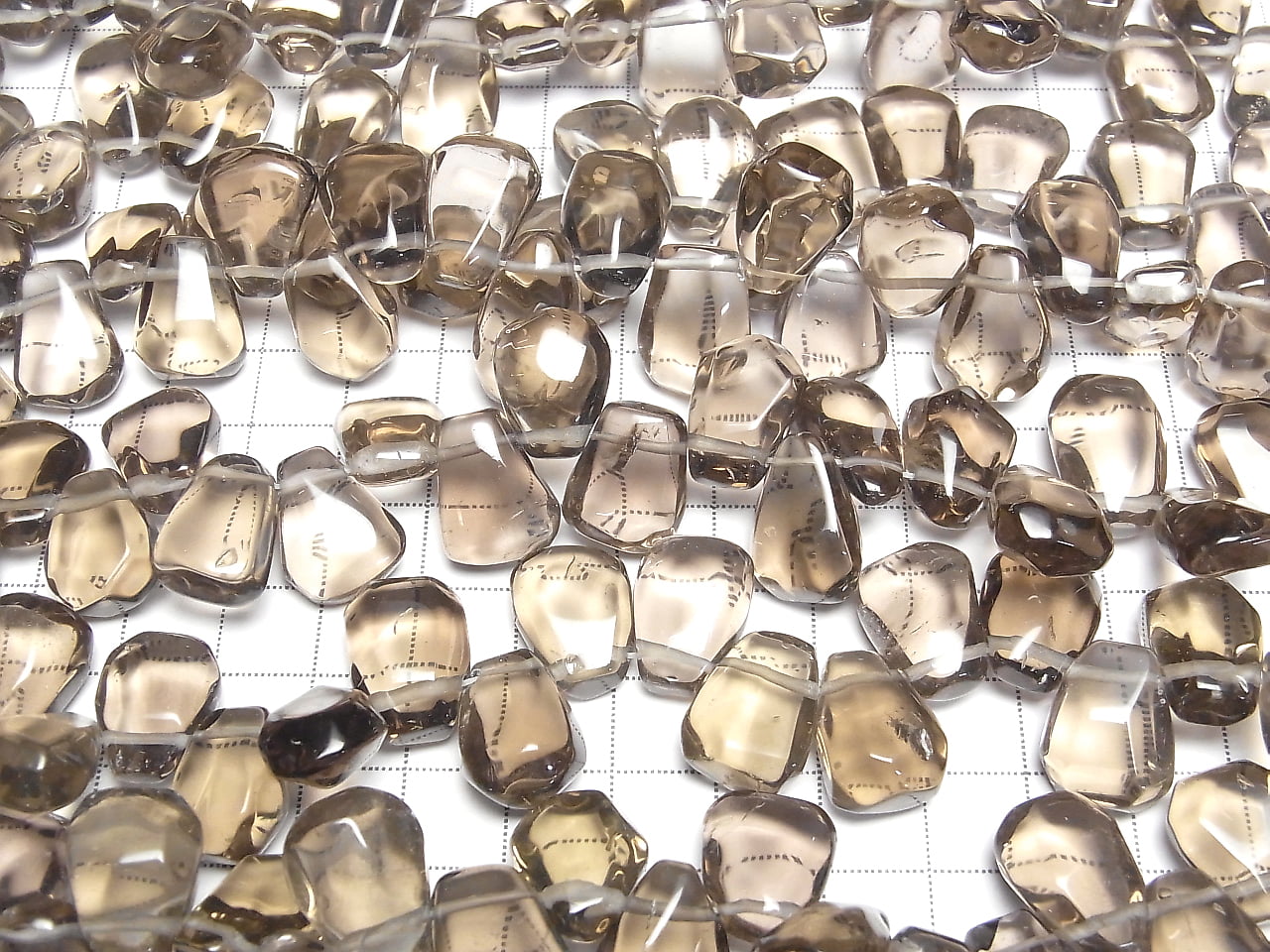 Quartz Fumé AAA - Pépite Facettée Trou Foré sur le Dessus Couleur claire demi ou 1 fil de perles (env. 36cm/15pouces)