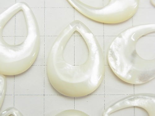 Hochwertige weiße Muschel (Silberlippen-Auster) AAA Donut Birnenform 25x18mm 1 Stück