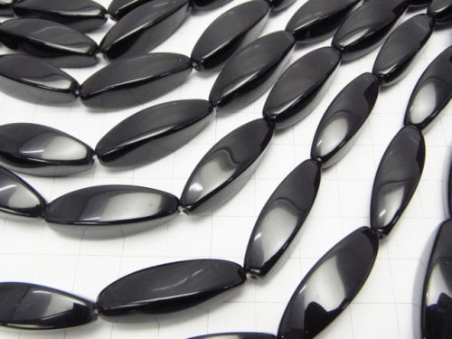 Onyx Rice 4Faceted Faceted Twist 30x10x10mm half or 1strand beads (aprx.15inch/37cm)