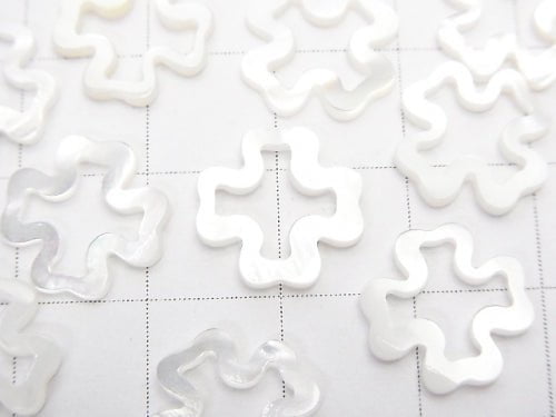 High quality White Shell Cross 12x12x1.5 2pcs $3.79!