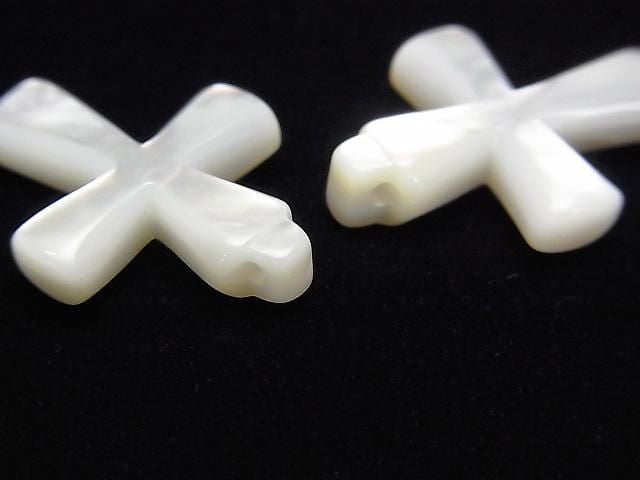 Hochwertiges Weißes Muschel AAA Kreuz 23x18x4mm 1 Stück