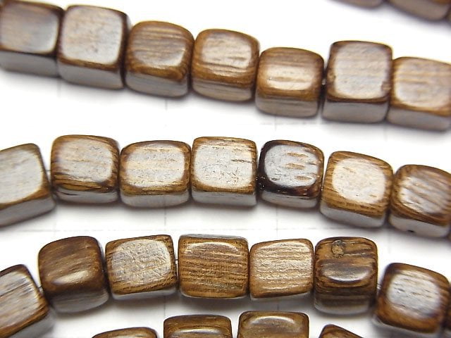 1strand $4.19! Wood Beads Cube 6x6x6mm 1strand beads (aprx.15inch/38cm)