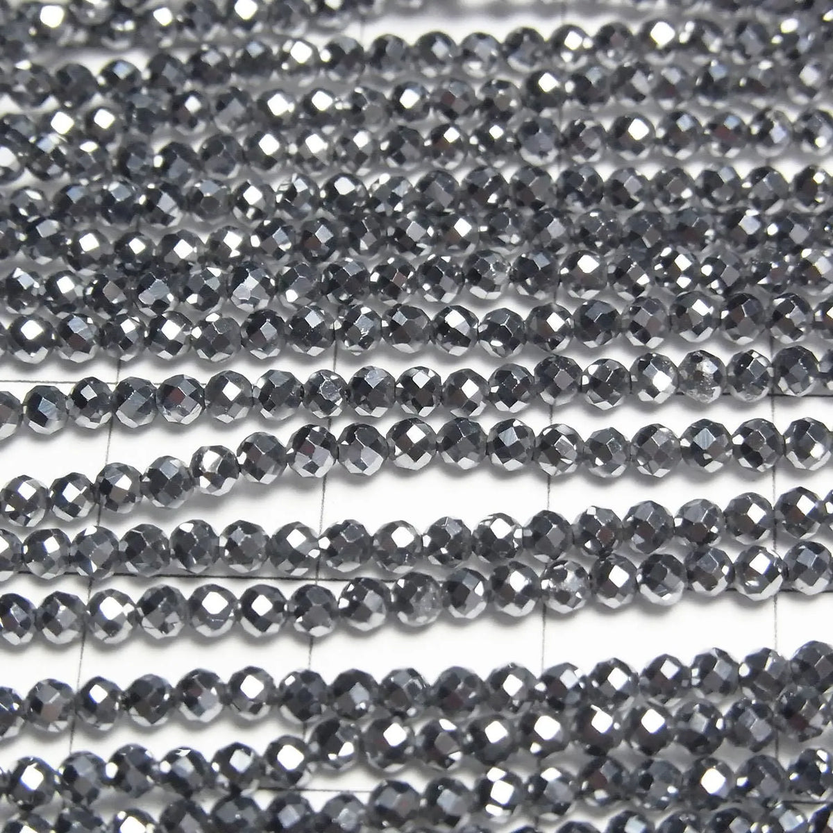 Haute Qualité ! 1 fil 8,79 $ ! Perles Terahertz rondes à facettes 2mm 1 fil (env. 15 pouces/37cm)