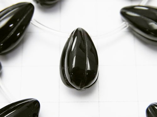 Onyx Line Carved Drop 16x10x10mm half or 1strand beads (aprx.15inch/38cm)