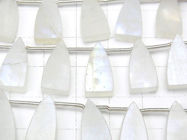 Regenbogen Mondstein AA++ flache Dreiecke 16x8mm 1Strang Perlen (8Stk.).