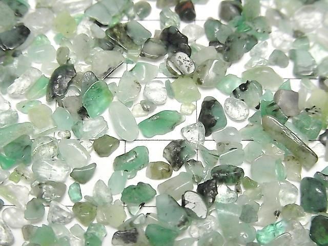 Brazilian Emerald AA Undrilled Chips 100 grams