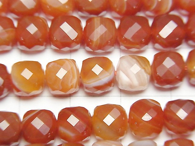 高品質!光玉髓、纏絲瑪瑙 AA++ 方塊形 7x7x7公釐 1串珠子 (約15英吋/37公分)