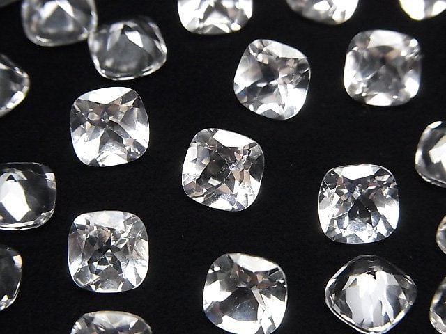 Hochwertiger Danburit AAA lose Steine quadratisch facettiert 8x8mm 1 Stück