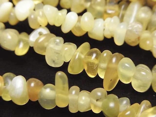 Pépites d'opale jaune (petites pépites) 1 fil de perles (environ 84 cm)