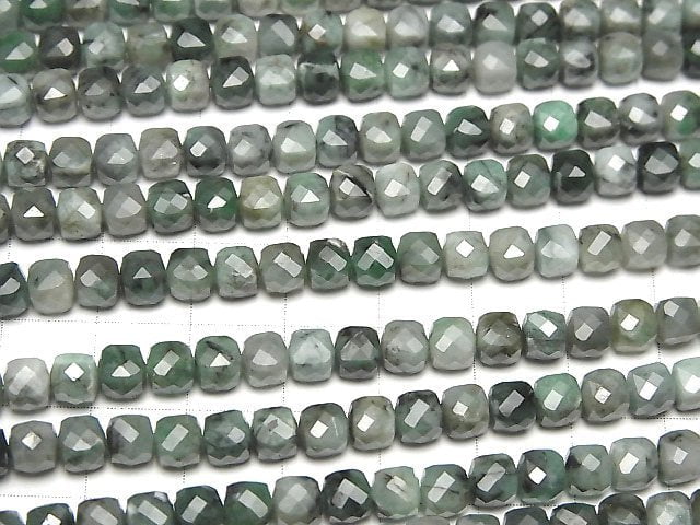 Hochwertig! Brasilianischer Smaragd AA Würfelform 4.5x4.5x4.5mm halbe oder 1Strang Perlen (ca. 15inch/36cm)
