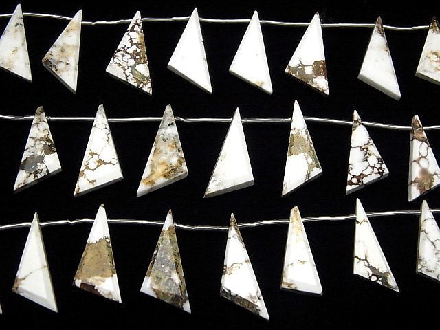 Wild Horse AAA- Flat Triangle 1strand beads (8pcs )