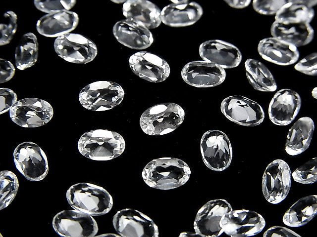 Hochwertiger weißer Topas AAA Lose Steine Oval facettiert 6x4mm 10 Stück