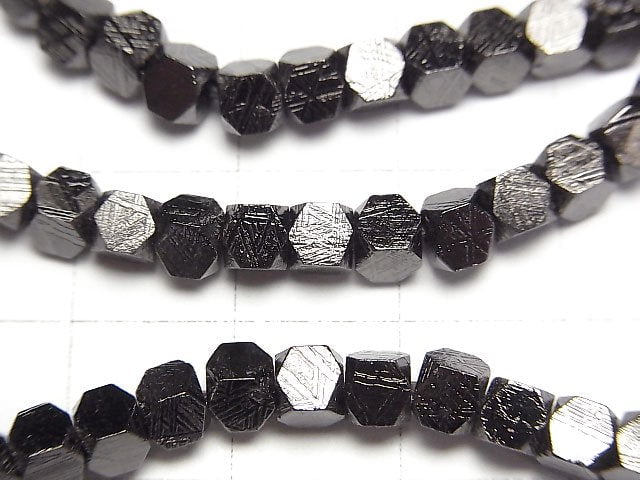 Meteorite (Muonionalusta) Cube Shape 4x4x4mm Black Bracelet
