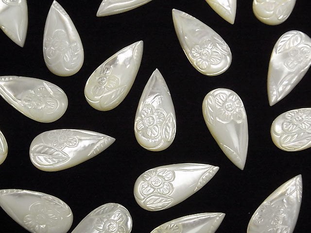 Hochwertige weiße Muschel geschnitzte Tropfenform Cabochon 25x12mm 1 Stück