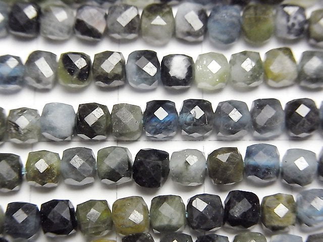 高品質!深藍色海藍寶 AA+ 方塊形 4x4x4mm 1串珠子 (約15英吋/37公分)