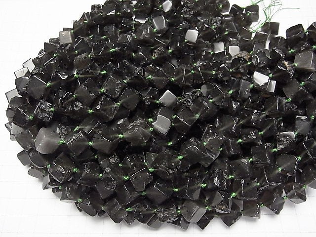 Agnimanit-Würfel 15x15mm halb oder 1Strang Perlen (ca. 15 Zoll/37 cm)