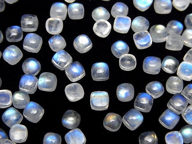 Hochwertiger Regenbogen-Mondstein AA++ Quadrat Cabochon 4x4mm 10 Stück