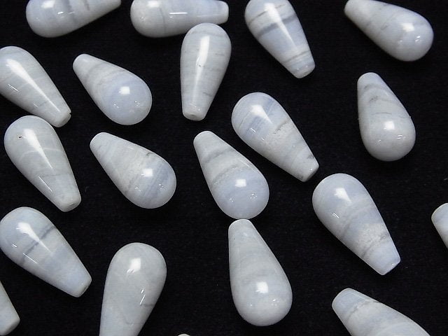 Blauer Spitzenachat AA halb durchbohrter Tropfen (glatt) 16x8mm 1Stück