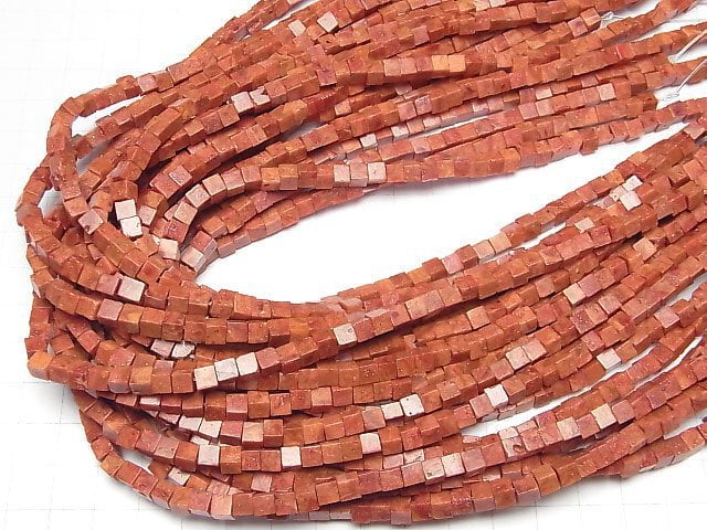 Schwammkorallen Würfel 4x4x4mm 1 Strang Perlen (ca. 40cm)