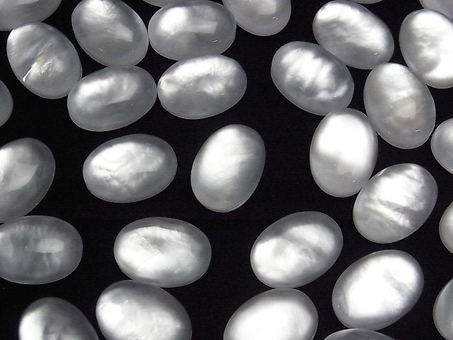 Weißes Muschel x Kristall AAA Oval Cabochon 18x13mm 1 Stück