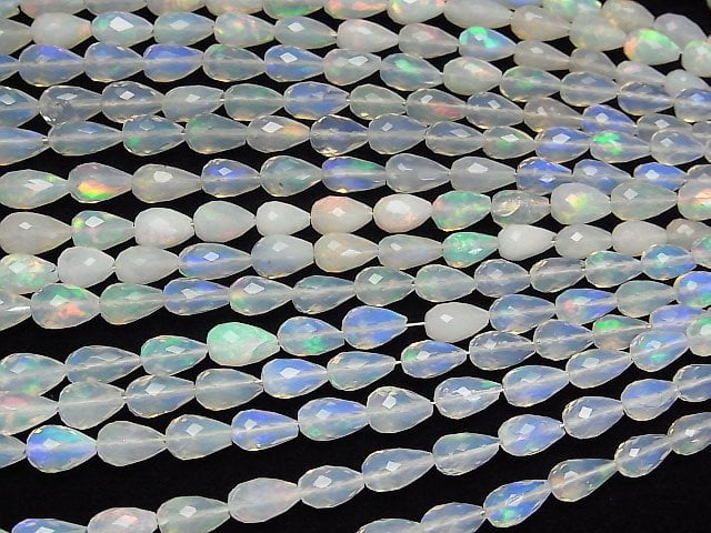 Hochwertiger äthiopischer Opal AAA Vertikales Loch Facettiert Tropfen halb oder 1Strang Perlen (ca. 15inch/38cm)