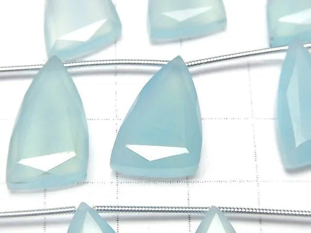 High Quality Sea Blue Chalcedony AAA- Flat Triangle half or 1strand beads (8pcs)
