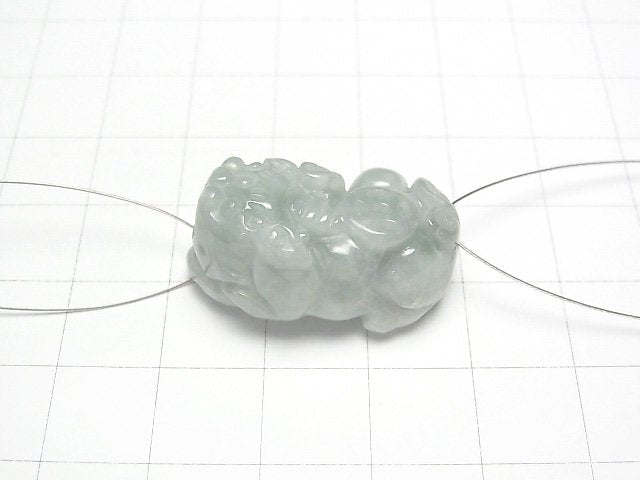 Burmese Jadeite AA+ Pixiu Schnitzerei 26x15mm 1Paar