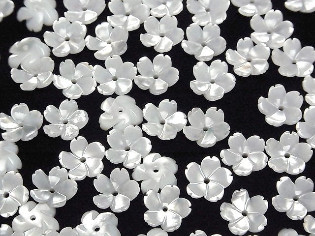 Hochwertige weiße Muschel (Silberlippen-Auster) AAA 3D-Blume 10mm Zentrum Loch 4 Stück