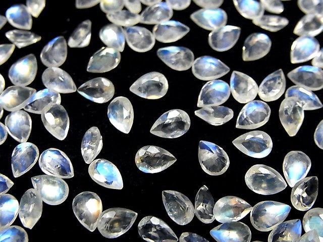 Hochwertiger Regenbogen-Mondstein AAA- Lose Steine Birnenform Facettiert 6x4mm 3 Stück