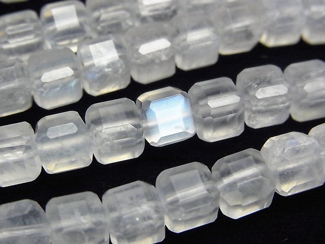 高品質!皇家藍月光石 AA++ 立方體形 6x6x6mm 半串或 1 串珠子 (約 15 英吋/36 公分)