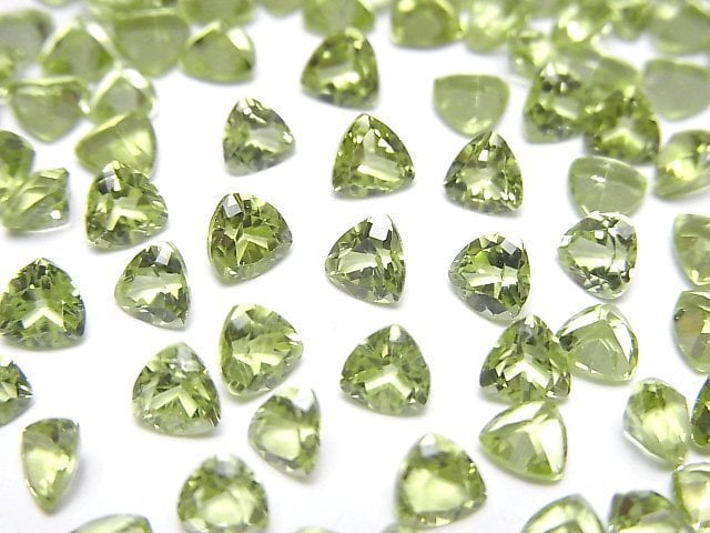 高品質橄欖石 AAA 裸石 三角刻面 4x4mm 10顆