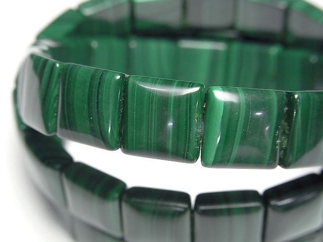 孔雀石 AA++ 雙孔方形 12x12mm 1串珠子(手鐲)