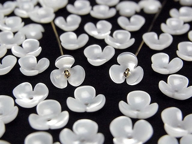 High Quality White Shell (Silver-lip Oyster) AAA 3D Flower 8mm Center Hole 4pcs