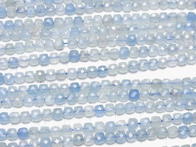 Hochwertiger! Aquamarin AA++ Würfelform 4x4x4mm 1Strang Perlen (ca. 15inch/36cm)