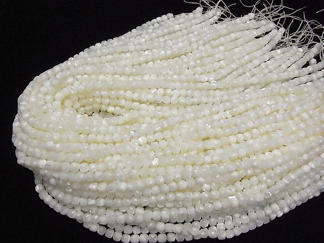 Hochwertig! Perlmutt MOP Weiß Würfelform 4.5x4.5x4.5mm 1 Strang Perlen (ca. 15 Zoll/36 cm)