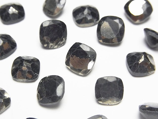Matrix Pyrite Square Faceted 8x8mm 4pcs