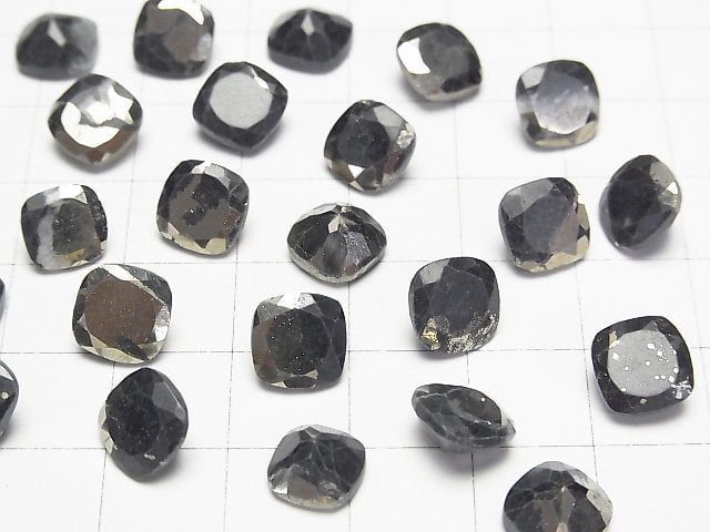 Matrix Pyrit Quadrat Facettiert 8x8mm 4 Stück