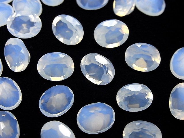 Hochwertiger Mondlichtquarz AAA Oval facettiert 10x8mm 1 Stück