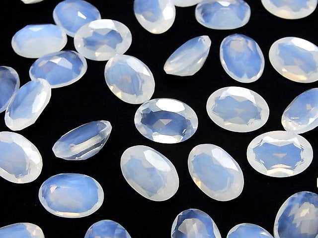 Hochwertiger Mondlichtquarz AAA Oval facettiert 14x10mm 1 Stück
