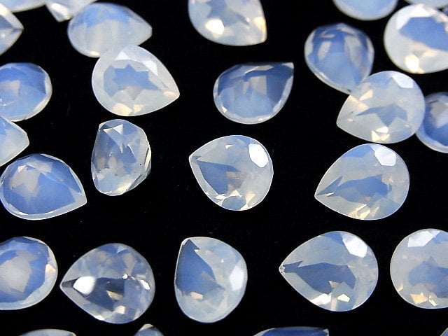 Hochwertiger Mondlichtquarz AAA Birnenform facettiert 10x8mm 1 Stück