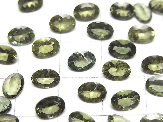 高品質綠磷灰石 AAA 級 - 裸石 橢圓刻面 7x5毫米 2顆