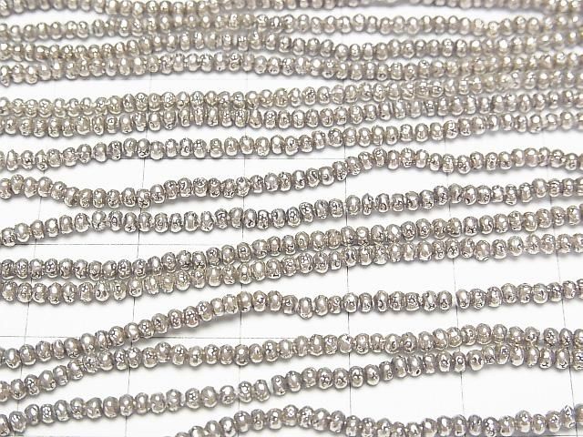 Karen 銀色圖案扁珠 2x2x1.5mm 1/8 或 1串珠子 (約 26 英吋/66 公分)