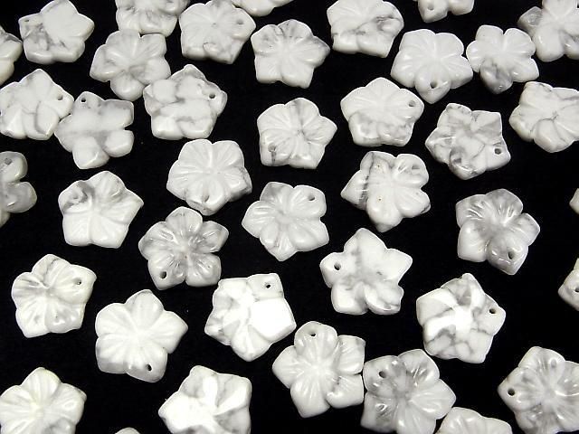 Howlit-Magnesit Blume 14mm Oberes Loch 2 Stück