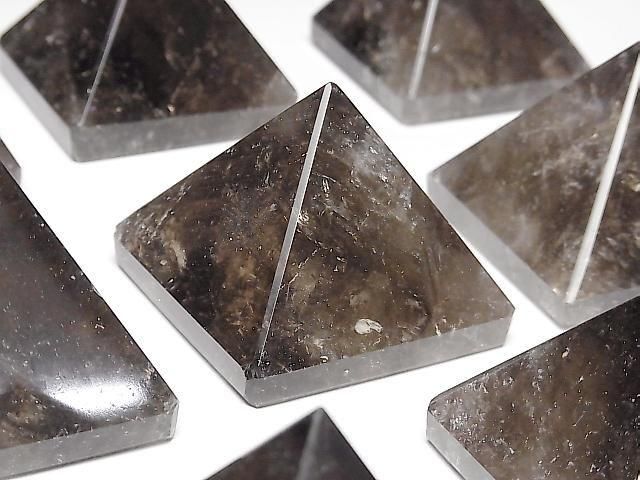 Rauchquarz AA+ Pyramidenform 1 Stück